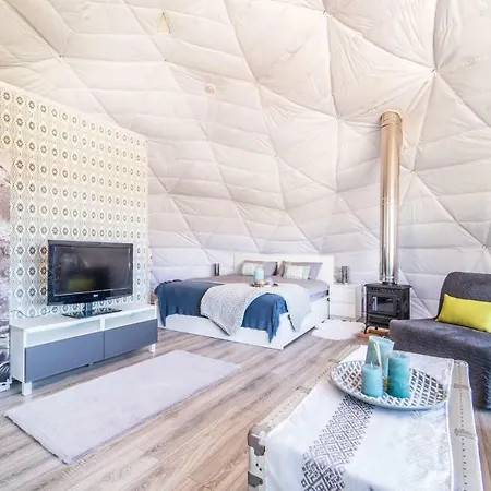 Luxury Dome Retreat Dudar